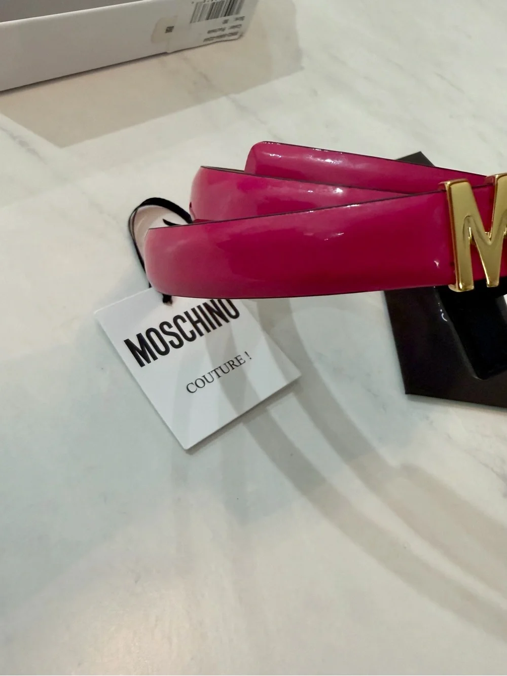 Moschino Fuchsia Pink Patent Leather Belt with Gold Logo Buckle Size 80 Small